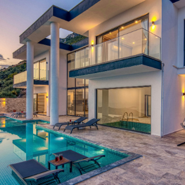 Know Your Policy: Understanding Homeowners Replacement Cost